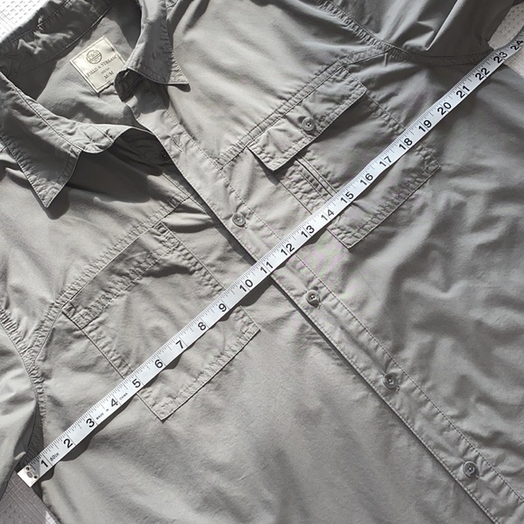 Field & Streams Grey Button Down Short Sleeved Shirt - Picture 9 of 12